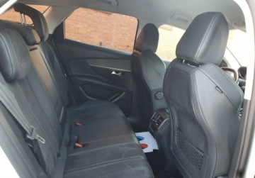Peugeot 3008 II Crossover 1.2 PureTech 130KM 2019 Peugeot 3008 CrossWay Kamera Serwis GetHelp 1.2 Benzyna 130KM, zdjęcie 12