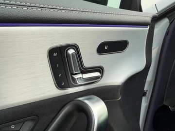 Mercedes CLA C118/X118 Coupe Facelifting 1.3 200 163KM 2025 MERCEDES-BENZ CLA 200 AMG Line Sedan 1.3 (163KM) 2025, zdjęcie 14