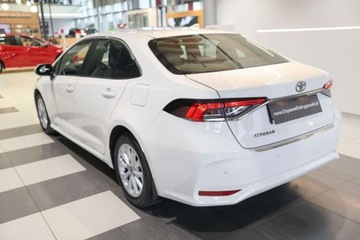 Toyota Corolla XII Sedan 1.5 VVT-i 125KM 2022 Toyota Corolla 1.5 Comfort 1.5 Benzyna 125KM, zdjęcie 3