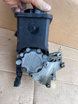 BMW E46 2.0 D ČERPADLO SERVA 6756575