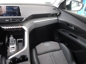 Peugeot 5008 II Crossover 1.6 BlueHDI 120KM 2018 Peugeot 5008 1.6 BlueHDi, Salon Polska, zdjęcie 7