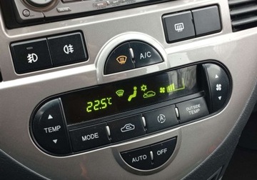 Kia Carens II 2.0 i 16V 138KM 2005 Kia Carens Zarejestrowany - benzyna - klimatyzacja - 2,0 - 139 KM 2.0 139KM, zdjęcie 25