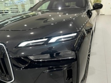 BMW Seria 7 G70 Sedan 3.0 40d 299KM 2026 BMW Seria 7 740d xDrive Sport Sedan 3.0 (299KM) 2026, zdjęcie 6