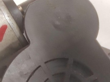 GJ6A5958X MAZDA ZVEDÁK OKNO LEVÝCH PŘEDNÍCH DVEŘE