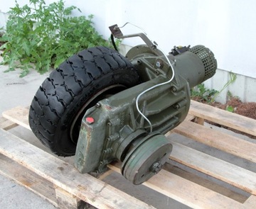 ПОЛНЫЙ ПРИВОД ВИЛОЧНОГО ПОГРУЗЧИКА С КОЛЕСАМИ 24В 1кВт