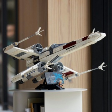 LEGO Star Wars Истребитель X-Wing 75355