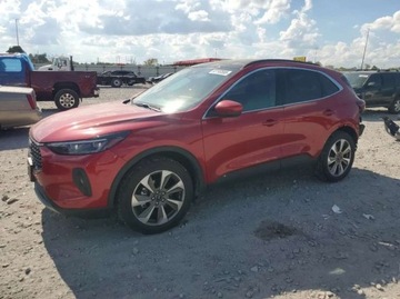 Ford Escape III 2024 Ford Escape 2.0 242 KM, 4x4, wersja PLATINUM, panorama, ACC, drobna szkoda