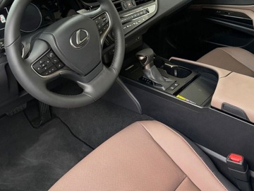 Lexus ES VII (XV70) Sedan Facelifting 300h 218KM 2025 Od ręki - 300h Business Edition 2.5 E-CVT 218KM | Podgrzewane fotele!, zdjęcie 4