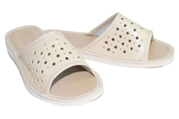 Женские тапочки