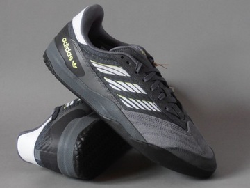 BUTY ADIDAS COPA NATIONALE (GW3133) r. 44 2/3