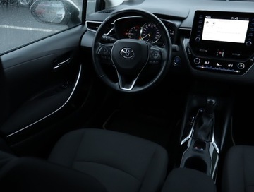 Toyota Corolla XII Sedan 1.8 Hybrid 122KM 2021 Toyota Corolla 1.8 Hybrid, Salon Polska, zdjęcie 5