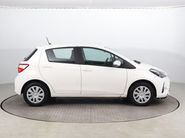 Toyota Yaris III Hatchback 5d Facelifting 2017 1.5 Dual VVT-iE 111KM 2018 Toyota Yaris 1.5 Dual VVT-i, Salon Polska, GAZ, zdjęcie 5