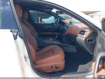 Maserati Ghibli III 2018 Maserati Ghibli S 2018 3.0l 3.0 Benzyna 424KM, zdjęcie 9