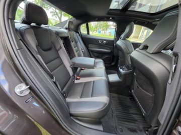 Volvo S60 III 2024 volvo s60 RECHARGE Plug-In Hybrid T8, T8 2.0l 461KM * Przebieg:12, 845km, zdjęcie 30