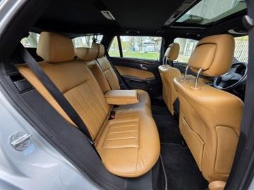 Mercedes Klasa E W212 Kombi 350 4MATIC 272KM 2011 MERCEDES E 350 4MATIC, V6 3.5l 272KM Przebieg: 194,588km Dokumentacja, zdjęcie 31
