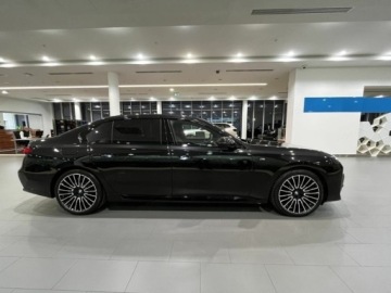 BMW Seria 7 G70 Sedan 3.0 40d 299KM 2026 BMW Seria 7 740d xDrive Sport Sedan 3.0 (299KM) 2026, zdjęcie 4