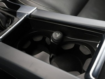 Volvo V60 I Kombi Facelifting 2.0 D2 DRIVE-E 120KM 2016 Volvo V60 2.0D Dynamic Edition Klima Nawigacja, zdjęcie 29