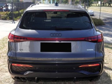 Audi Q5 II SUV Facelifting 2.0 40 TDI 204KM 2026 AUDI Q5 TDI quattro S line Suv 2.0 (204KM) 2026, zdjęcie 1