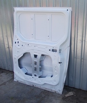 TRAFIC III VIVARO B правая сдвижная дверь