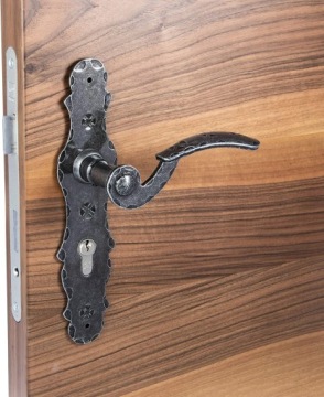 Дверная ручка Gedotec 9,2 см черная