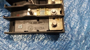 SKŘÍŇKA DESKA POJISTEK 175A 125A100A 80A 60A 7H0937550 VW T5