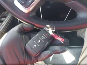 Honda HR-V III 2025 RAM 1500 2023 Ram 1500 Laramie 4x4 Crew Cab 57 Box 5.7 Benzyna 395KM, zdjęcie 14