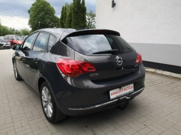Opel Astra J GTC 1.4 Turbo ECOTEC 140KM 2013 Opel Astra 1.4 T 140KM Klimatr Nawi Parktr Temp, zdjęcie 7