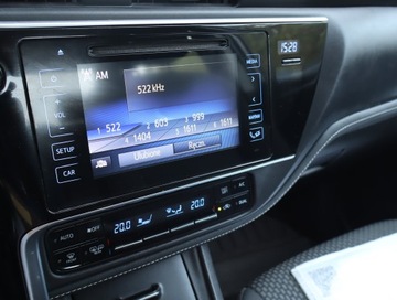 Toyota Corolla XI Sedan Facelifting 1,6 Valvematic 132KM 2017 Toyota Corolla 1.6 Valvematic, Salon Polska, zdjęcie 11