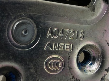 ZÁMEK DVEŘE PRAVÝ PŘEDNÍ PEUGEOT 4008 HATCHBACK