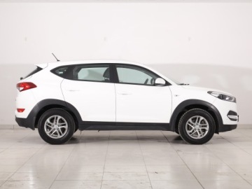 Hyundai Tucson III SUV 1.6 GDI 132KM 2016 Hyundai Tucson 1.6 GDI, Salon Polska, Serwis ASO, zdjęcie 5