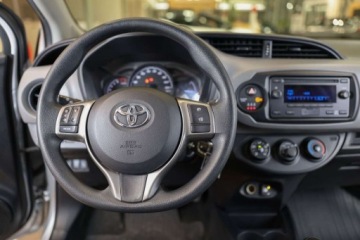 Toyota Yaris III Hatchback 5d Facelifting 2017 1.5 Dual VVT-iE 111KM 2017 Toyota Yaris 1.5 Active 1.5 BenzynaLPG 111KM, zdjęcie 27