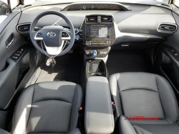 Toyota Prius IV Hatchback 1.8 Hybrid 122KM 2017 Toyota Prius 2017 r., 1,8L od ubezpieczalni 1.8 Hybryda 121KM, zdjęcie 7