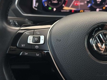 Volkswagen Tiguan II SUV 2.0 TSI 190KM 2019 Volkswagen Tiguan 190 KM 4Motion R-Line LED TOP Virtual Pakiety Salon, zdjęcie 16