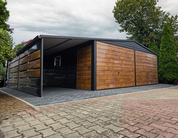 Garaż blaszany z wiatą 9x6m Matowa Czerń + Dąb rustykalny +furtka