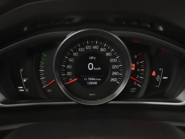 Volvo V40 II 2019 Volvo V40 2.0 T2 Momentum Nawigacja Tempomat, zdjęcie 21