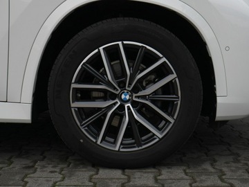 BMW X1 U11 Crossover 1.5 18i 136KM 2024 BMW X1 sDrive18i DEMO - Koła zimowe w cenie!, zdjęcie 4