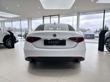 Alfa Romeo Giulia II Sedan Facelifting 2.0 Turbo 200KM 2022 Alfa Romeo Giulia Sprint Kamera cofania Android Auto Nawigacja Salon P, zdjęcie 2