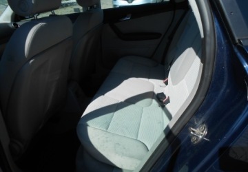 Audi A3 8P Hatchback 3d 1.9 TDI 105KM 2006 Audi A3 Sportback Audi A3 II (8P) sportbag 1.9 Diesel 105KM, zdjęcie 11