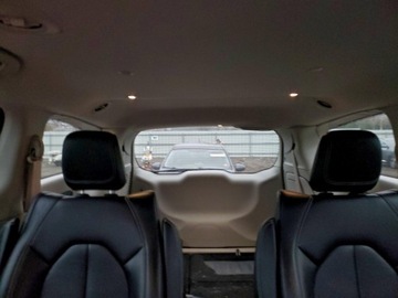 Chrysler Pacifica II 2022 Chrysler Pacifica Hybrid Touring L 2022 3.6l 3.6 Hybryda 260KM, zdjęcie 10