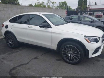 Mercedes GLC C253 2021 Mercedes-Benz GLC 300 4Matic Coupe 2021 2.0l 2.0 Benzyna 255KM, zdjęcie 6