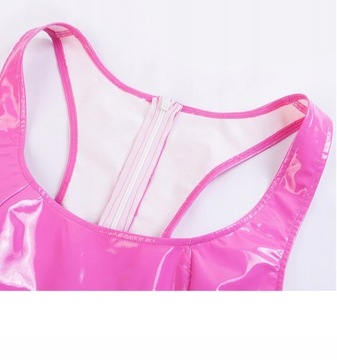 Розовое мини-платье с блестящим виниловым латексом