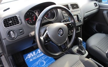 Volkswagen Polo V Hatchback 3d Facelifting 1.2 TSI BlueMotion Technology 90KM 2015 Volkswagen Polo 1.2 Benzyna 90KM, zdjęcie 14
