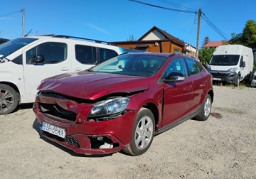 Volvo 2016 Volvo V40 Cross Country 2016r, 2.0 DIESEL. Uszkodzony przod. Jezdzi. 2.0, zdjęcie 2