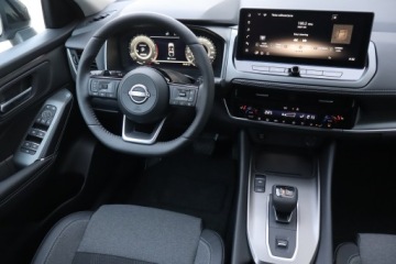 Nissan Qashqai III Crossover Facelifting 1.3 DIG-T MHEV 158KM 2025 Nissan Qashqai 1.3 DIG-T MHEV, 1. Właściciel, zdjęcie 6