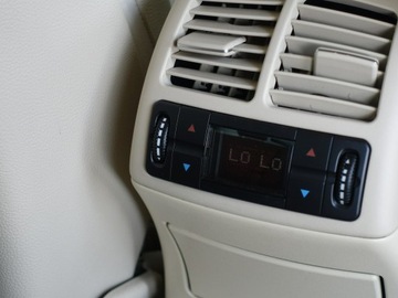 Mercedes Klasa E W211 Sedan W211 3.5 V6 (350) 272KM 2005 Mercedes E 350 3.5 V6 270KM/Beżowe skóry/ I, zdjęcie 29