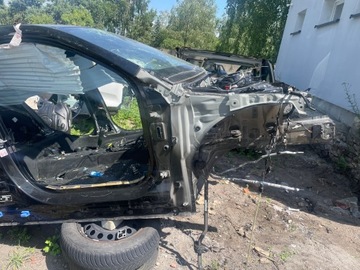 BMW F40 ĆWIARTKA PRZÓD PRAWA FARTUCH PODŁUŻNICA