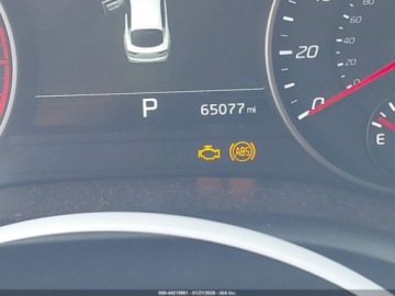 Kia Stinger Liftback 2.0 T-GDI 255KM 2018 Kia Stinger Premium 2018 2.0 Benzyna 255KM, zdjęcie 11