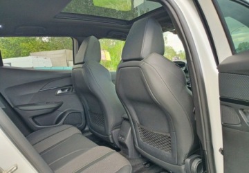Peugeot 2008 II e-SUV Elektryczny 50kWh 136KM 2023 Peugeot 2008 e-2008 GT SalonPL FVat Od Reki Bogata Wersja Elektryczny, zdjęcie 18