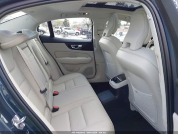 Volvo S60 III 2022 Volvo S60 2022r., 4x4, 2.0L 2.0 Hybryda Plug-in 313KM, zdjęcie 9