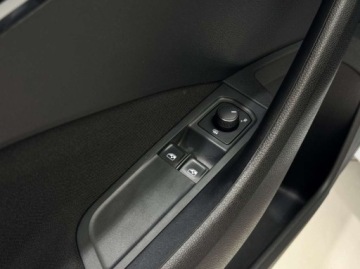 Skoda Kamiq Crossover 1.5 TSI 150KM 2022 Skoda Kamiq Ambition LED Kamera cofania CarPlayAndroid Auto 1.5, zdjęcie 18